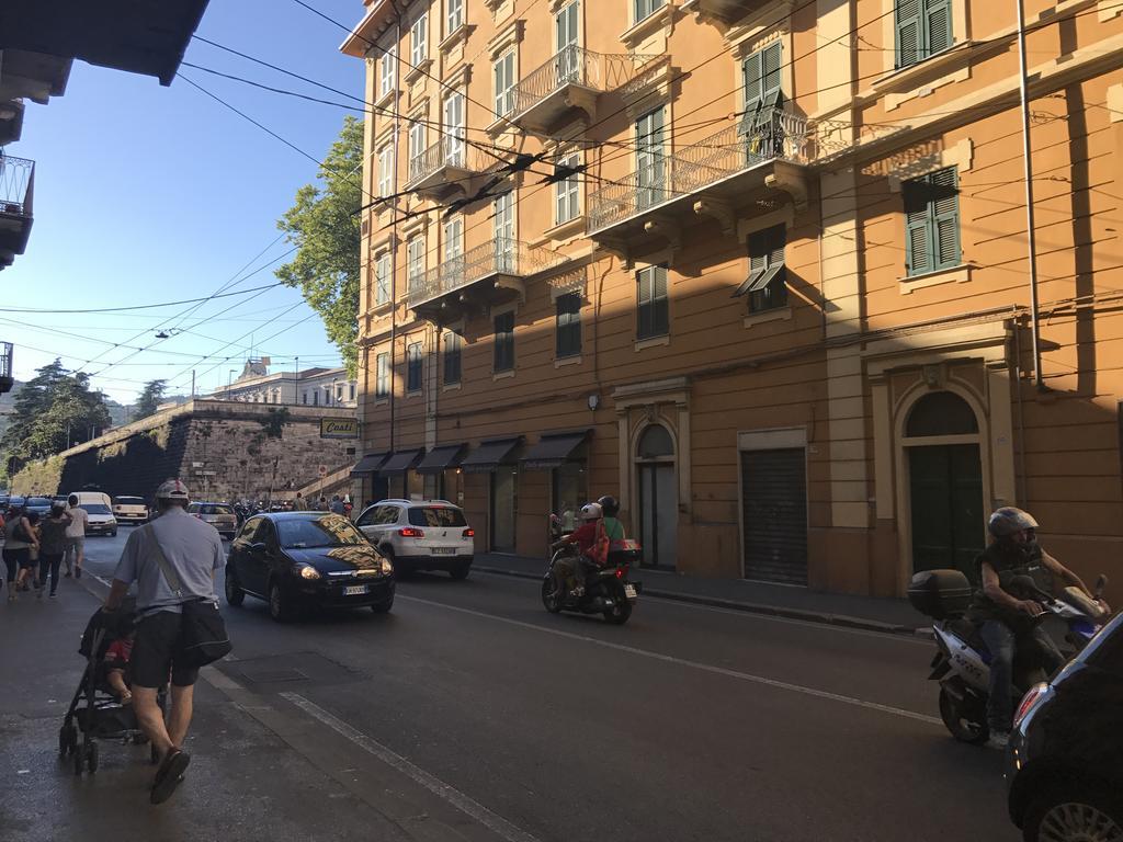 Guest House Montenegro Специя Экстерьер фото
